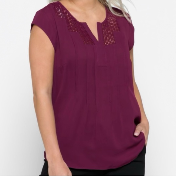 Daniel Rainn Burgundy Top with Lace Accents - Picture 3 of 4